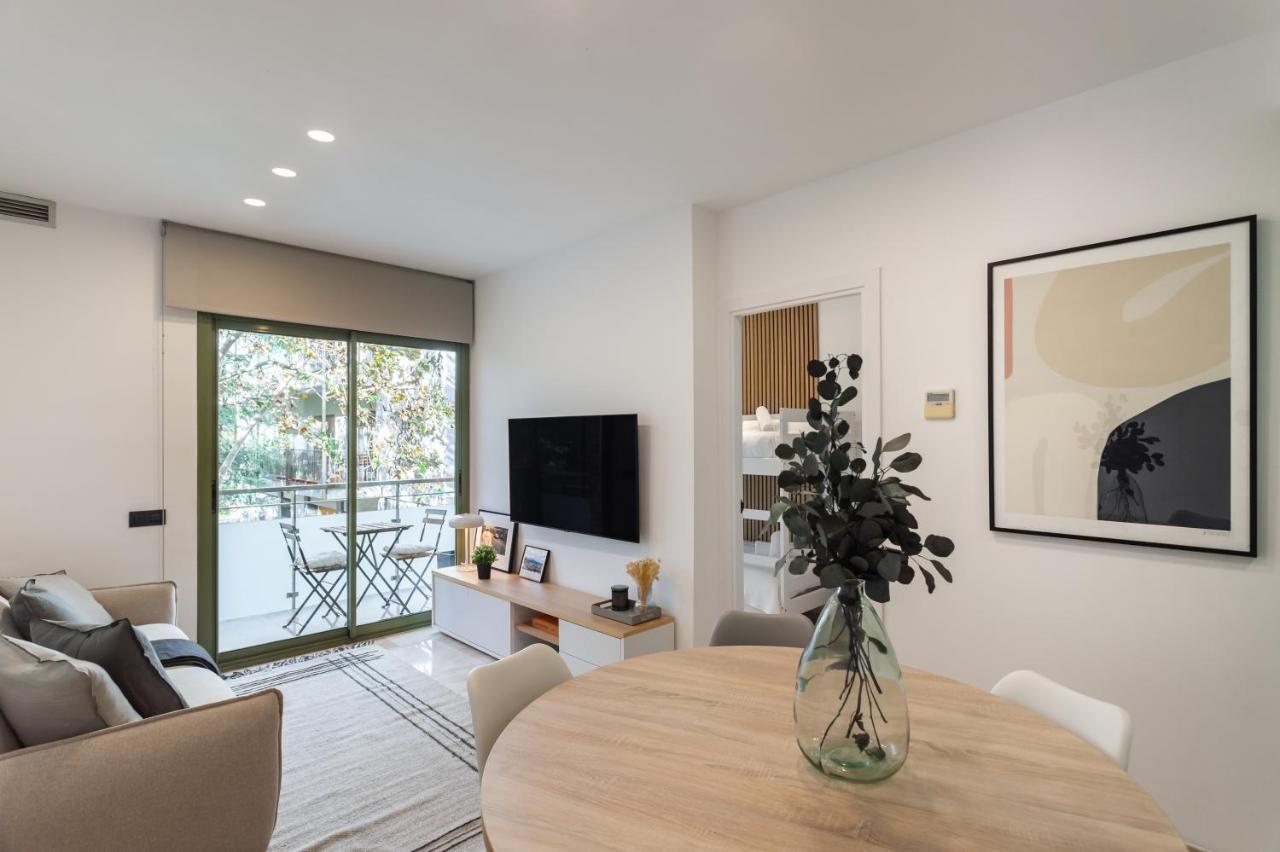Cozy Apartment Les Corts บาร์เซโลนา ภายนอก รูปภาพ